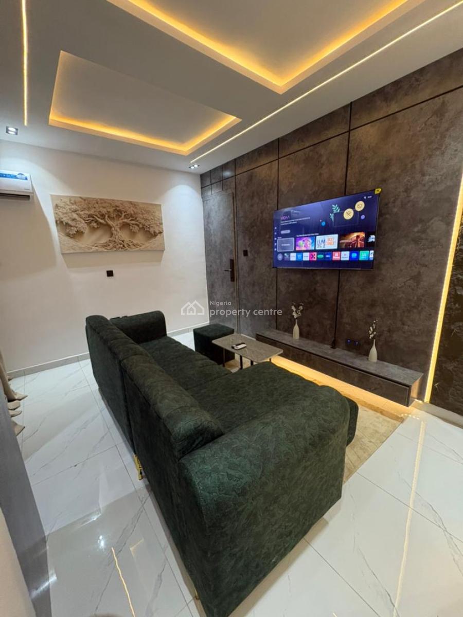 1 Bedroom Apartment with Ps5, Swimming Pool,air Hockey, 24/7 Security, Lekki Phase 1, Lekki, Lagos, Flat / Apartment Short Let