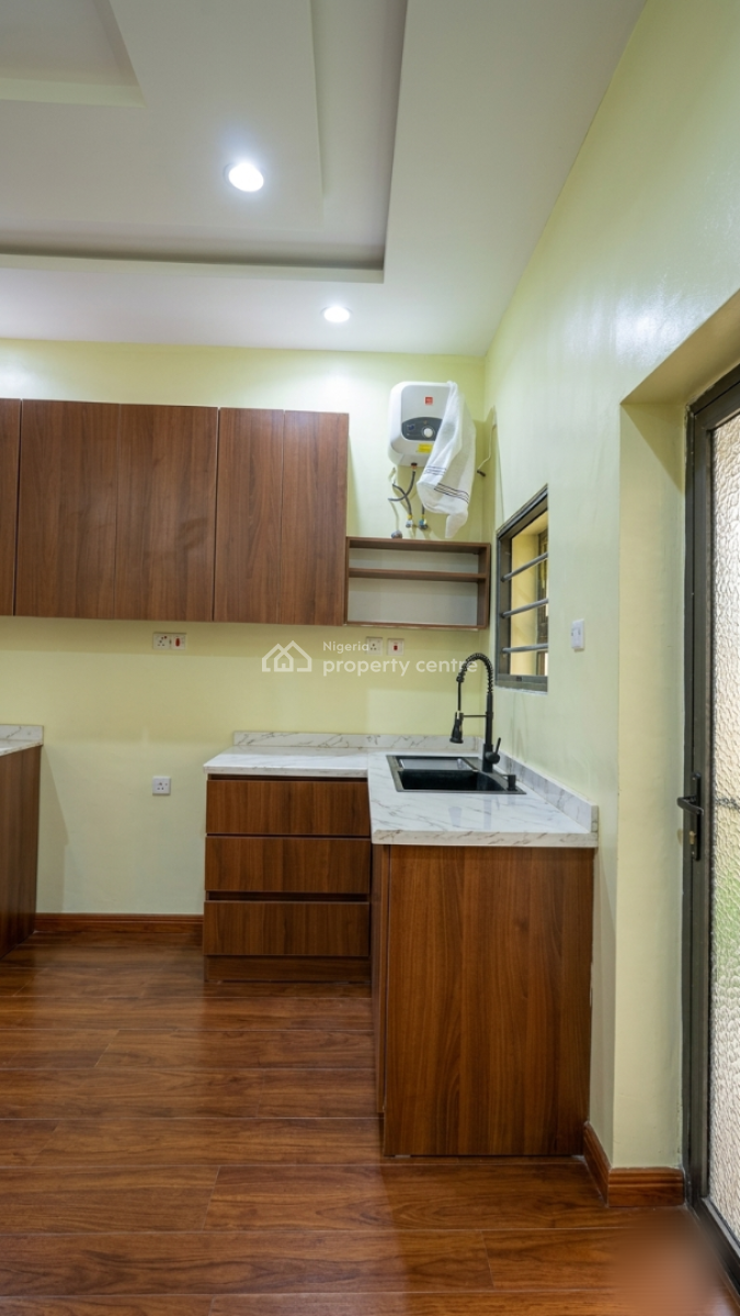 4bedroom Terrace Duplex, 3rd Avenue, Gwarinpa, Abuja, Terraced Duplex for Rent