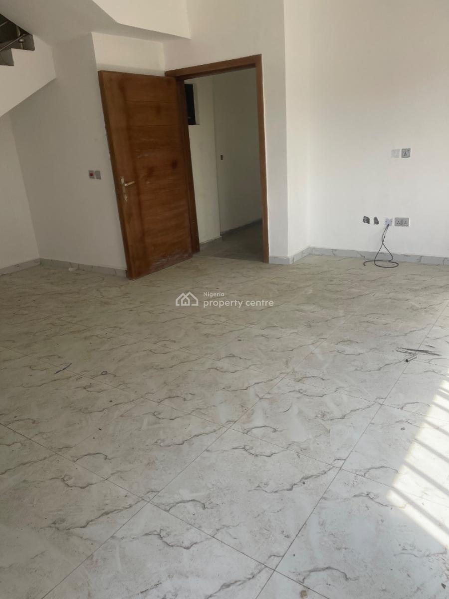 Two Bedrooms Maisonette, Coastal Road, Ikate, Lekki, Lagos, House for Sale