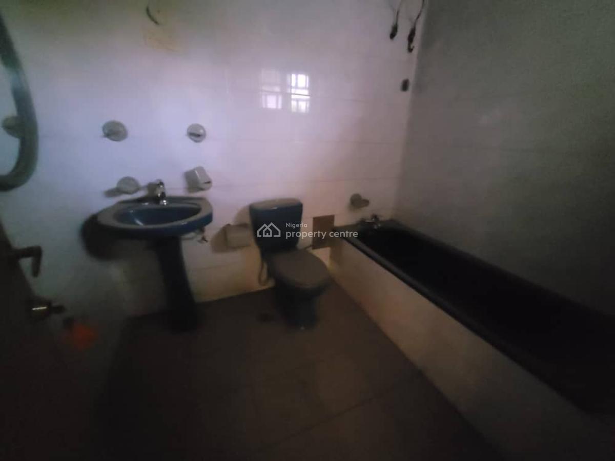 6 Bedrooms Fully Detached Duplex, Utako, Abuja, Detached Duplex for Rent