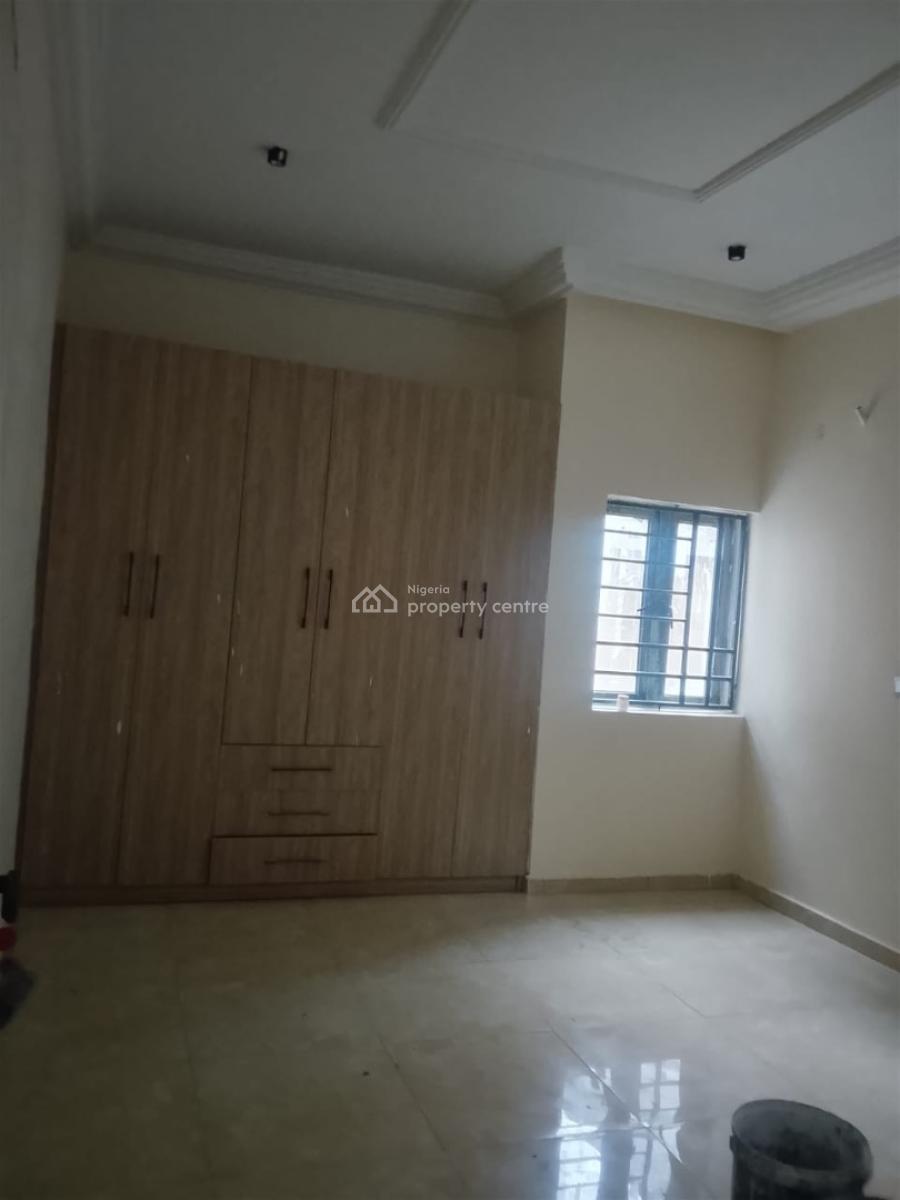 Excellent Brand New Spacious 2 Bedroom Apartment, Kapwa, Lugbe District, Abuja, Flat / Apartment for Rent