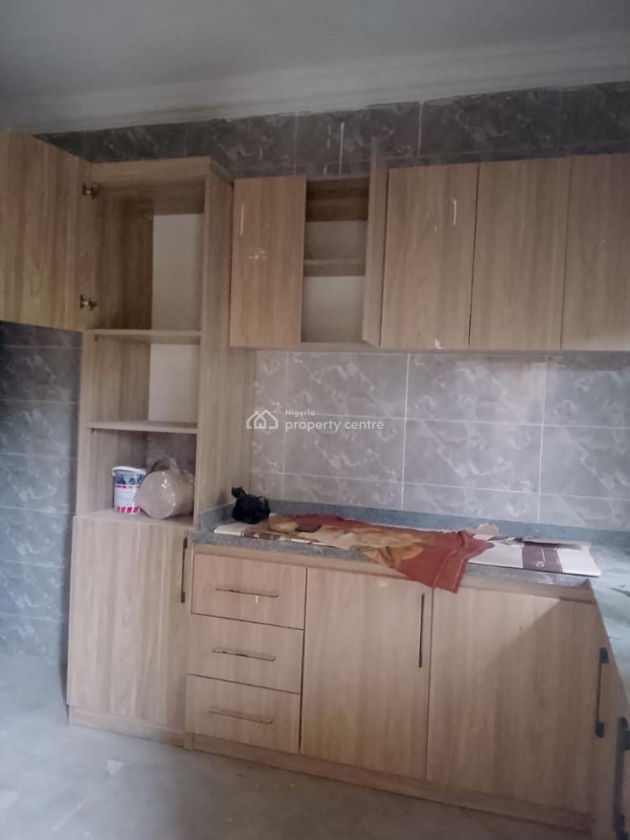 Excellent Brand New Spacious 2 Bedroom Apartment, Kapwa, Lugbe District, Abuja, Flat / Apartment for Rent