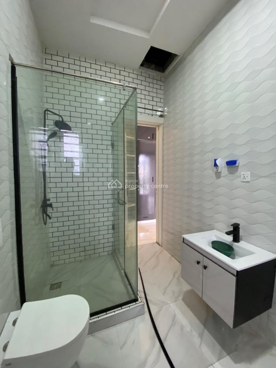 Partly Furnished Masters Bedroom Sharing Kitchen with 1 Person, Orchid Road Dpkay Estate, Lekki, Lagos, Flat / Apartment for Rent