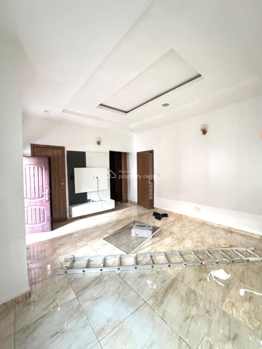 𝐌𝐀𝐈𝐍𝐓𝐀𝐈𝐍𝐄𝐃 3 𝐁𝐄𝐃𝐑𝐎𝐎𝐌 𝐓𝐄𝐑𝐑𝐀𝐂𝐄 𝐃𝐔𝐏𝐋𝐄𝐗, Orchid, Lekki, Lekki Phase 2, Lekki, Lagos, Terraced Duplex for Rent