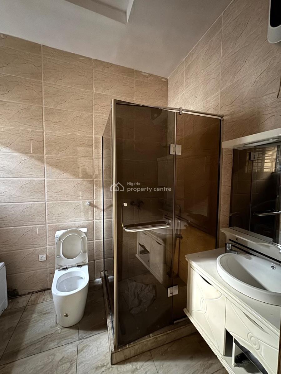 𝐌𝐀𝐈𝐍𝐓𝐀𝐈𝐍𝐄𝐃 3 𝐁𝐄𝐃𝐑𝐎𝐎𝐌 𝐓𝐄𝐑𝐑𝐀𝐂𝐄 𝐃𝐔𝐏𝐋𝐄𝐗, Orchid, Lekki, Lekki Phase 2, Lekki, Lagos, Terraced Duplex for Rent