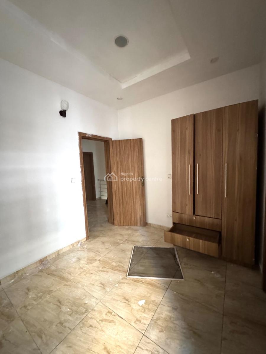 𝐌𝐀𝐈𝐍𝐓𝐀𝐈𝐍𝐄𝐃 3 𝐁𝐄𝐃𝐑𝐎𝐎𝐌 𝐓𝐄𝐑𝐑𝐀𝐂𝐄 𝐃𝐔𝐏𝐋𝐄𝐗, Orchid, Lekki, Lekki Phase 2, Lekki, Lagos, Terraced Duplex for Rent