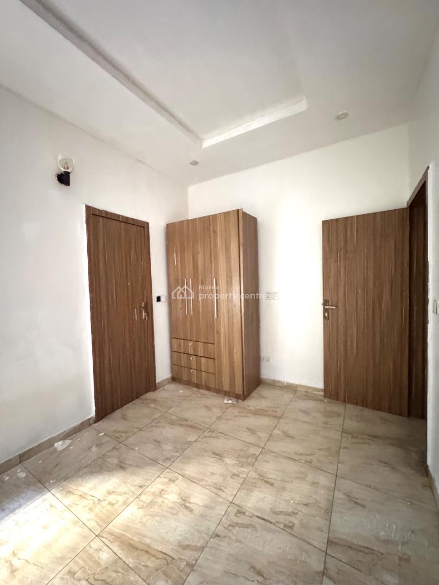 𝐌𝐀𝐈𝐍𝐓𝐀𝐈𝐍𝐄𝐃 3 𝐁𝐄𝐃𝐑𝐎𝐎𝐌 𝐓𝐄𝐑𝐑𝐀𝐂𝐄 𝐃𝐔𝐏𝐋𝐄𝐗, Orchid, Lekki, Lekki Phase 2, Lekki, Lagos, Terraced Duplex for Rent