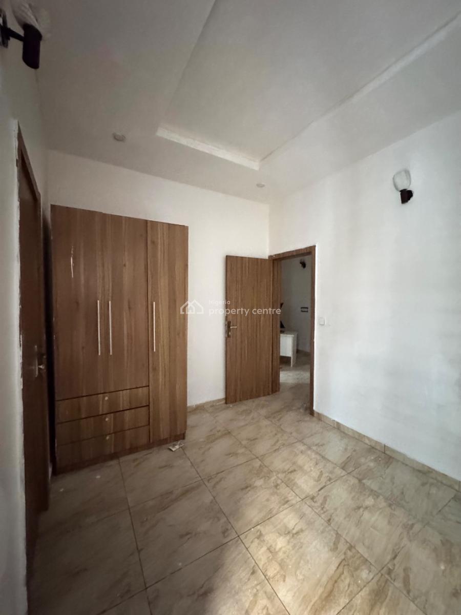 𝐌𝐀𝐈𝐍𝐓𝐀𝐈𝐍𝐄𝐃 3 𝐁𝐄𝐃𝐑𝐎𝐎𝐌 𝐓𝐄𝐑𝐑𝐀𝐂𝐄 𝐃𝐔𝐏𝐋𝐄𝐗, Orchid, Lekki, Lekki Phase 2, Lekki, Lagos, Terraced Duplex for Rent