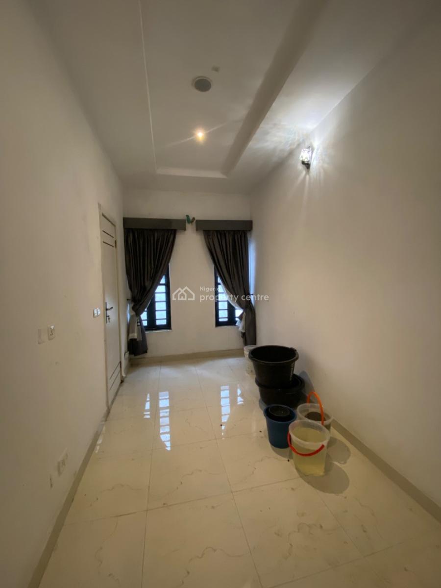 Mini Flat with Open Plan Kitchen ( Parlor Is Furnished), Orchid Road Dpkay Estate, Lekki, Lagos, Mini Flat (room and Parlour) for Rent
