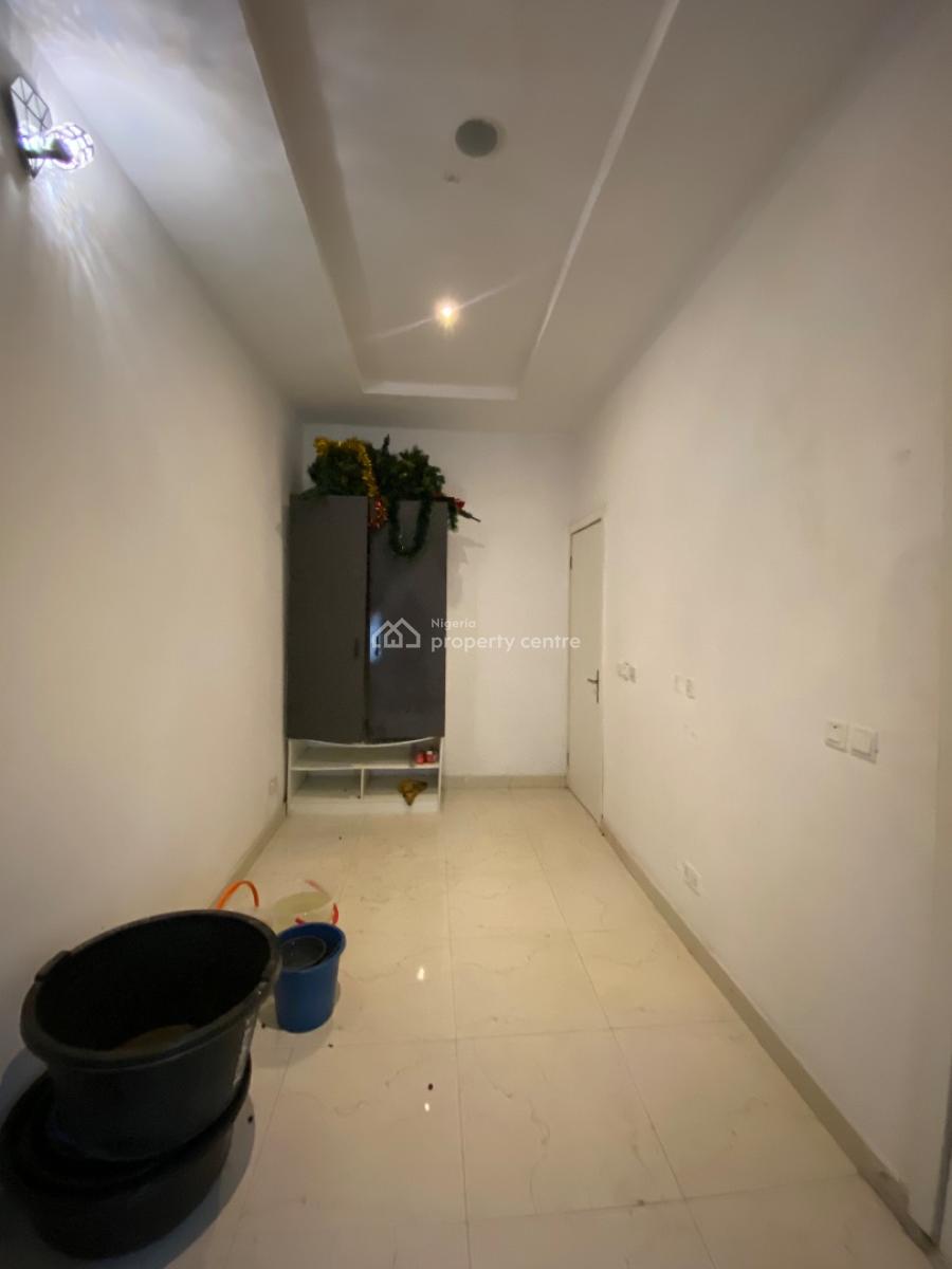 Mini Flat with Open Plan Kitchen ( Parlor Is Furnished), Orchid Road Dpkay Estate, Lekki, Lagos, Mini Flat (room and Parlour) for Rent