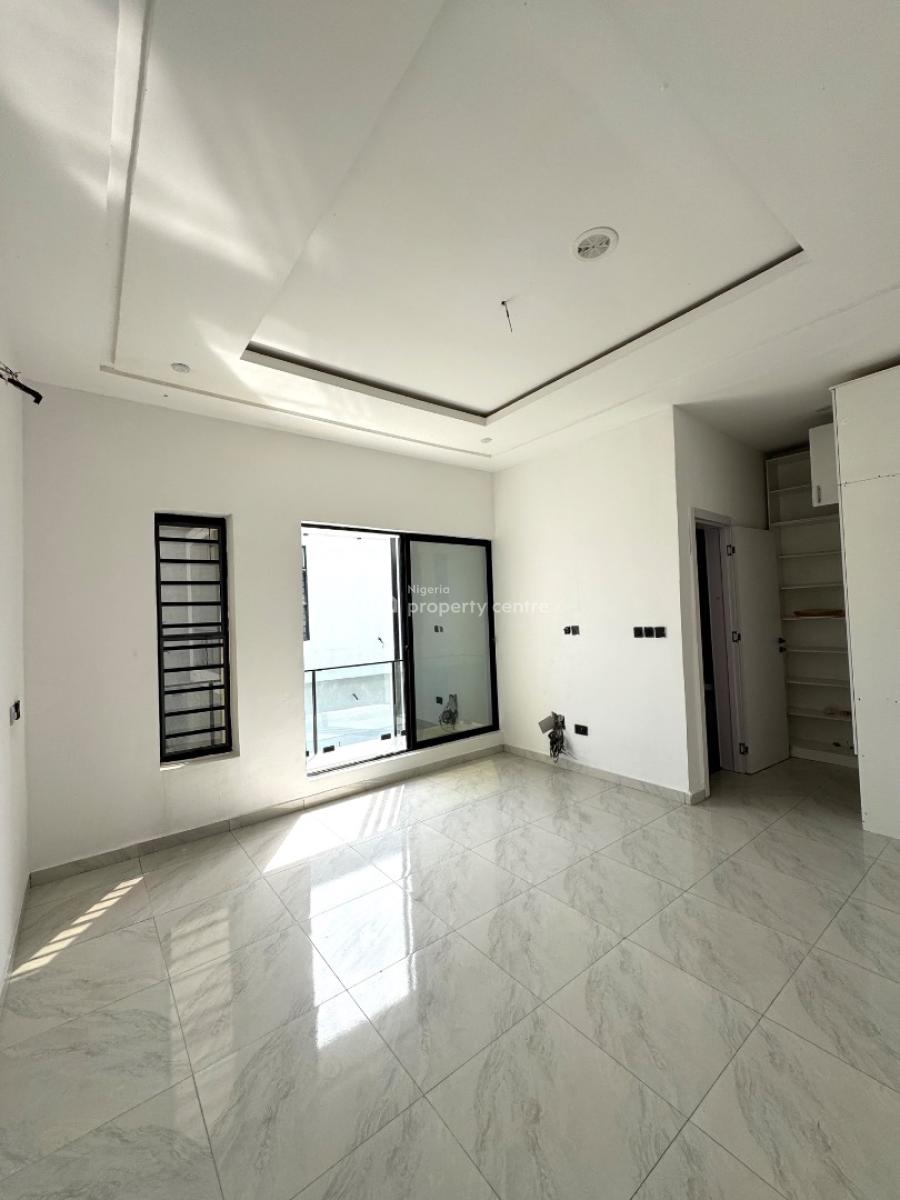 𝐌𝐀𝐈𝐍𝐓𝐀𝐈𝐍𝐄𝐃 4 𝐁𝐄𝐃𝐑𝐎𝐎𝐌 𝐓𝐄𝐑𝐑𝐀𝐂𝐄 𝐃𝐔𝐏𝐋𝐄𝐗, Ikota, Lekki, Ikota, Lekki, Lagos, Terraced Duplex for Rent
