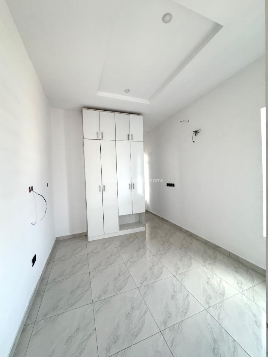 𝐌𝐀𝐈𝐍𝐓𝐀𝐈𝐍𝐄𝐃 4 𝐁𝐄𝐃𝐑𝐎𝐎𝐌 𝐓𝐄𝐑𝐑𝐀𝐂𝐄 𝐃𝐔𝐏𝐋𝐄𝐗, Ikota, Lekki, Ikota, Lekki, Lagos, Terraced Duplex for Rent