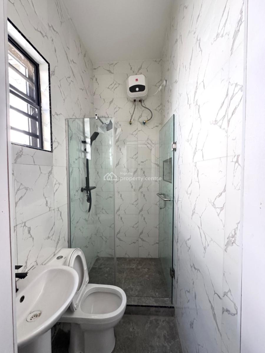 𝐌𝐀𝐈𝐍𝐓𝐀𝐈𝐍𝐄𝐃 4 𝐁𝐄𝐃𝐑𝐎𝐎𝐌 𝐓𝐄𝐑𝐑𝐀𝐂𝐄 𝐃𝐔𝐏𝐋𝐄𝐗, Ikota, Lekki, Ikota, Lekki, Lagos, Terraced Duplex for Rent