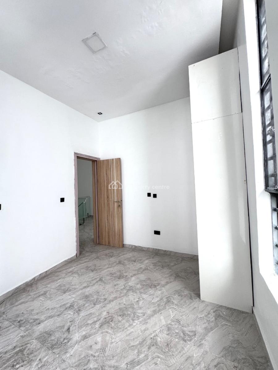 𝐍𝐄𝐖 4 𝐁𝐄𝐃𝐑𝐎𝐎𝐌 𝐒𝐄𝐌𝐈 𝐃𝐄𝐓𝐀𝐂𝐇𝐄𝐃 𝐃𝐔𝐏𝐋𝐄𝐗, Chevron, Lekki, Lekki Phase 2, Lekki, Lagos, Semi-detached Duplex for Rent