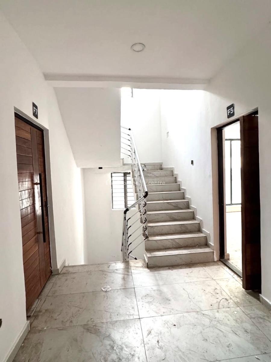 𝐖𝐄𝐋𝐋 𝐌𝐀𝐈𝐍𝐓𝐀𝐈𝐍𝐄𝐃 2 𝐁𝐄𝐃𝐑𝐎𝐎𝐌 𝐀𝐏𝐀𝐑𝐓𝐌𝐄𝐍𝐓, Ikate, Lekki, Ikate, Lekki, Lagos, Flat / Apartment for Rent