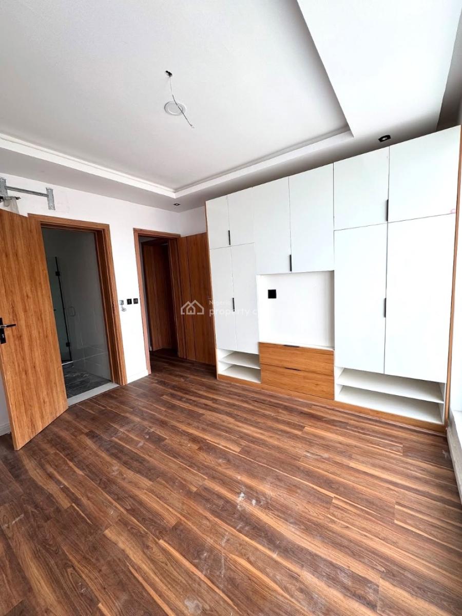 𝐖𝐄𝐋𝐋 𝐌𝐀𝐈𝐍𝐓𝐀𝐈𝐍𝐄𝐃 2 𝐁𝐄𝐃𝐑𝐎𝐎𝐌 𝐀𝐏𝐀𝐑𝐓𝐌𝐄𝐍𝐓, Ikate, Lekki, Ikate, Lekki, Lagos, Flat / Apartment for Rent