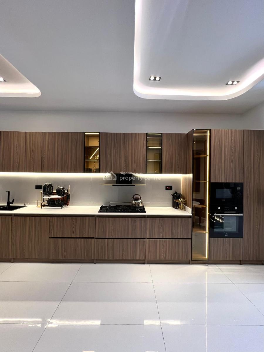 Luxury 2 Bedroom Apartment with Pool and Gym, Off Admiralty Way, Lekki Phase 1, Lekki, Lagos, Flat / Apartment Short Let