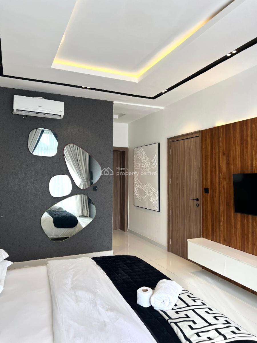 Luxury 2 Bedroom Apartment with Pool and Gym, Off Admiralty Way, Lekki Phase 1, Lekki, Lagos, Flat / Apartment Short Let