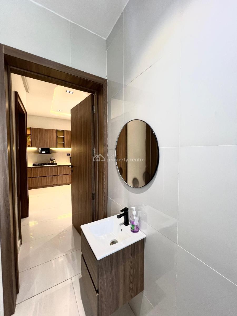 Luxury 2 Bedroom Apartment with Pool and Gym, Off Admiralty Way, Lekki Phase 1, Lekki, Lagos, Flat / Apartment Short Let
