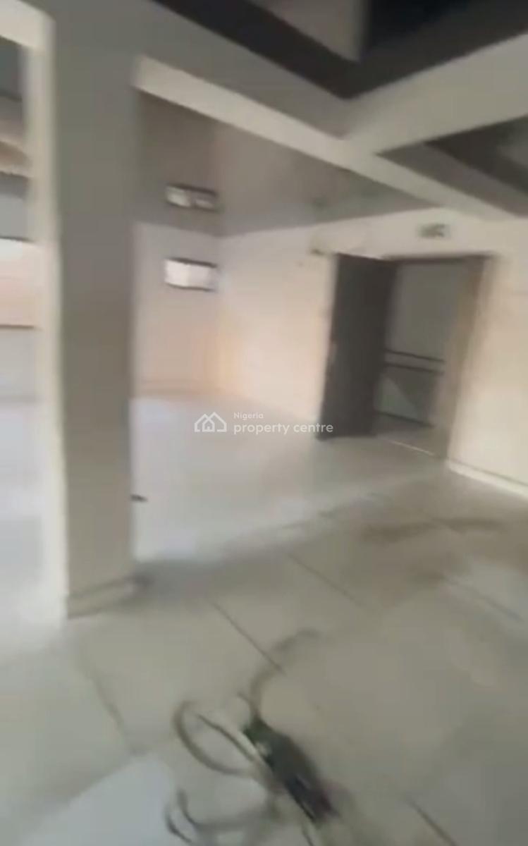 Open Commercial Space on Entire Floor of a Building, Akoka, Yaba, Lagos, Commercial Property for Rent