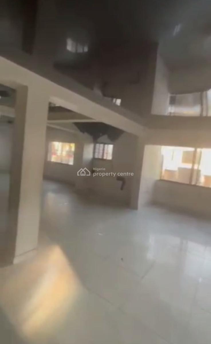 Open Commercial Space on Entire Floor of a Building, Akoka, Yaba, Lagos, Commercial Property for Rent