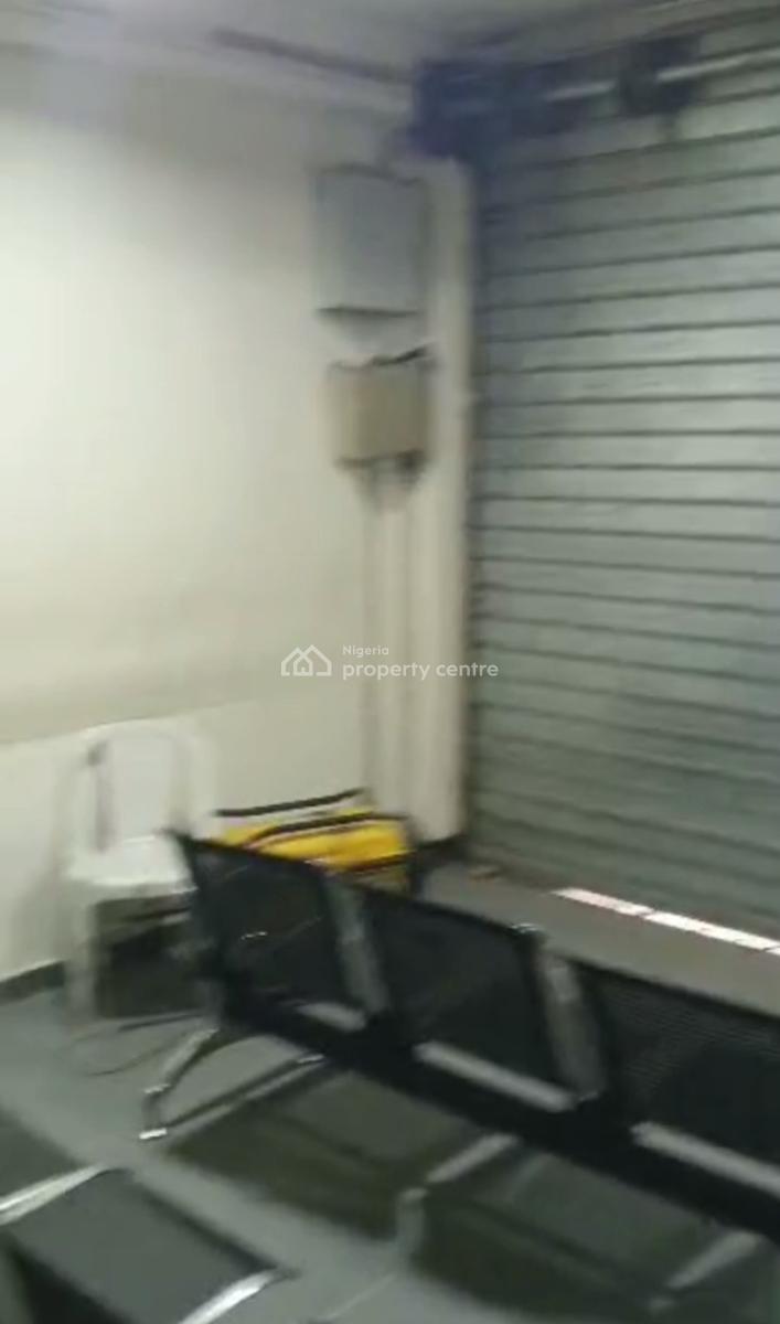 Massively Spacious Shop, Bariga, Shomolu, Lagos, Shop for Rent