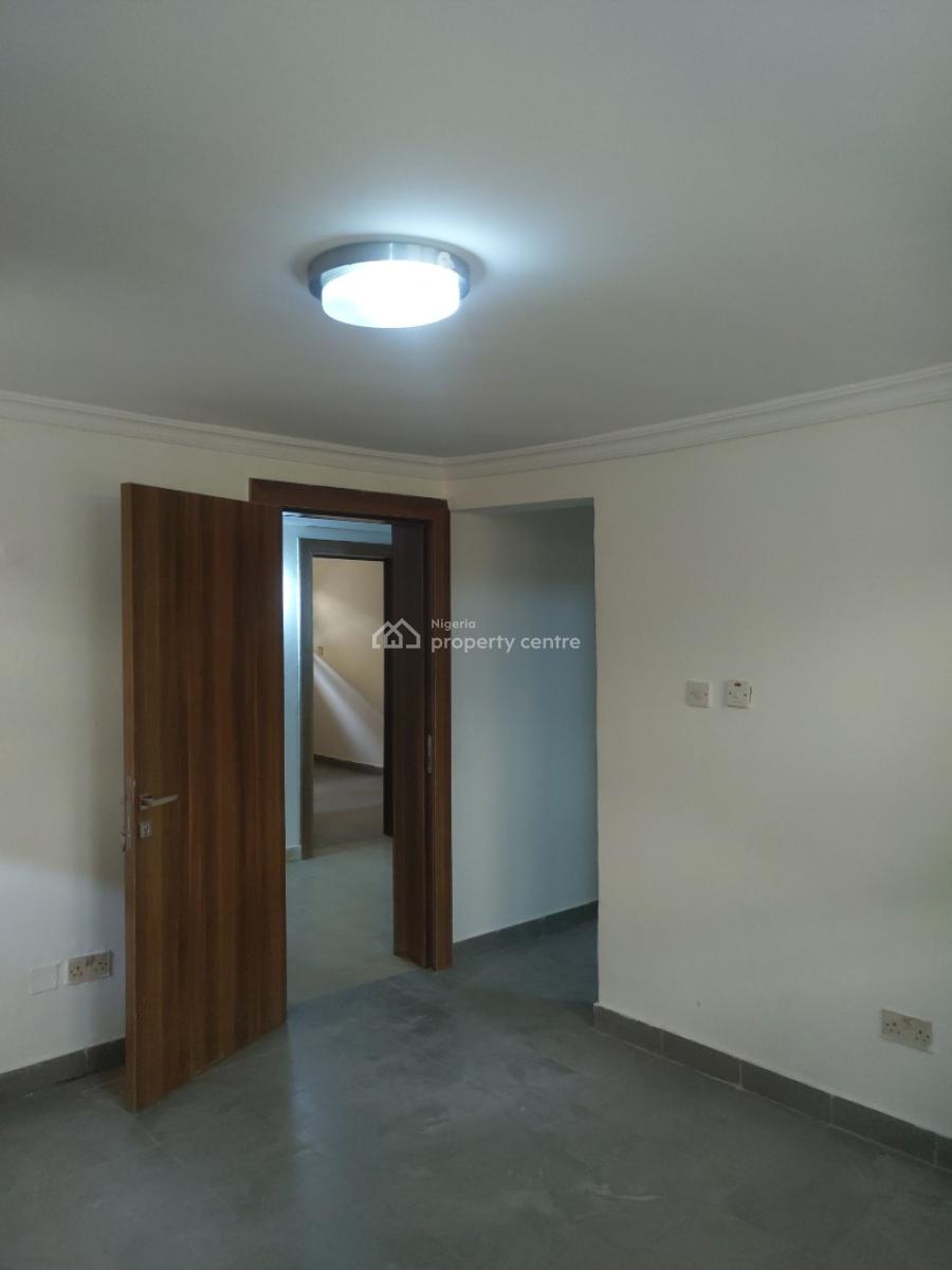 3 Bedroom Flat, Gra Phase 1, Magodo, Lagos, Flat / Apartment for Rent