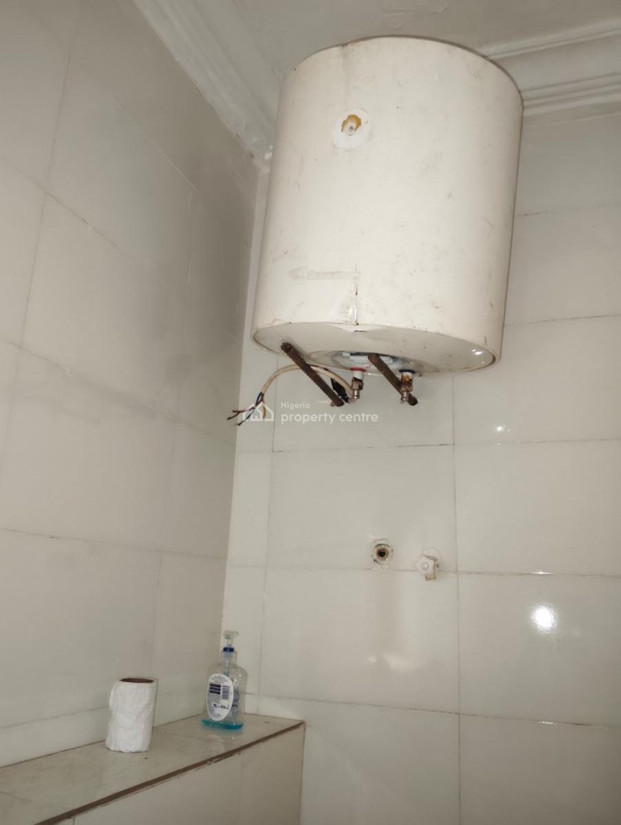 Spacious One Bedroom Flat, Area 3, Garki, Abuja, Flat / Apartment for Rent