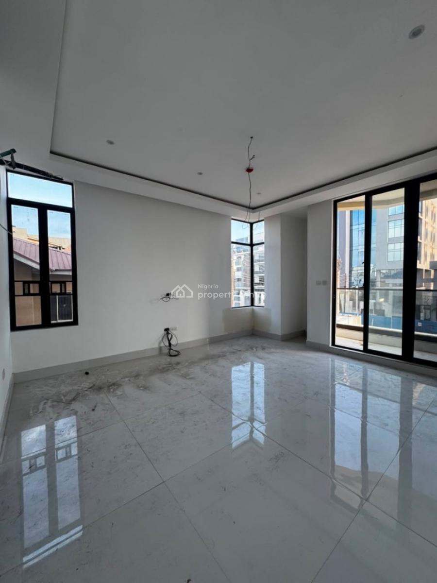 Newly Built 3 Bedroom Apartment in Lekki Phase 1, Off Admirality Way, Lekki Phase 1, Lekki, Lagos, Flat / Apartment for Rent