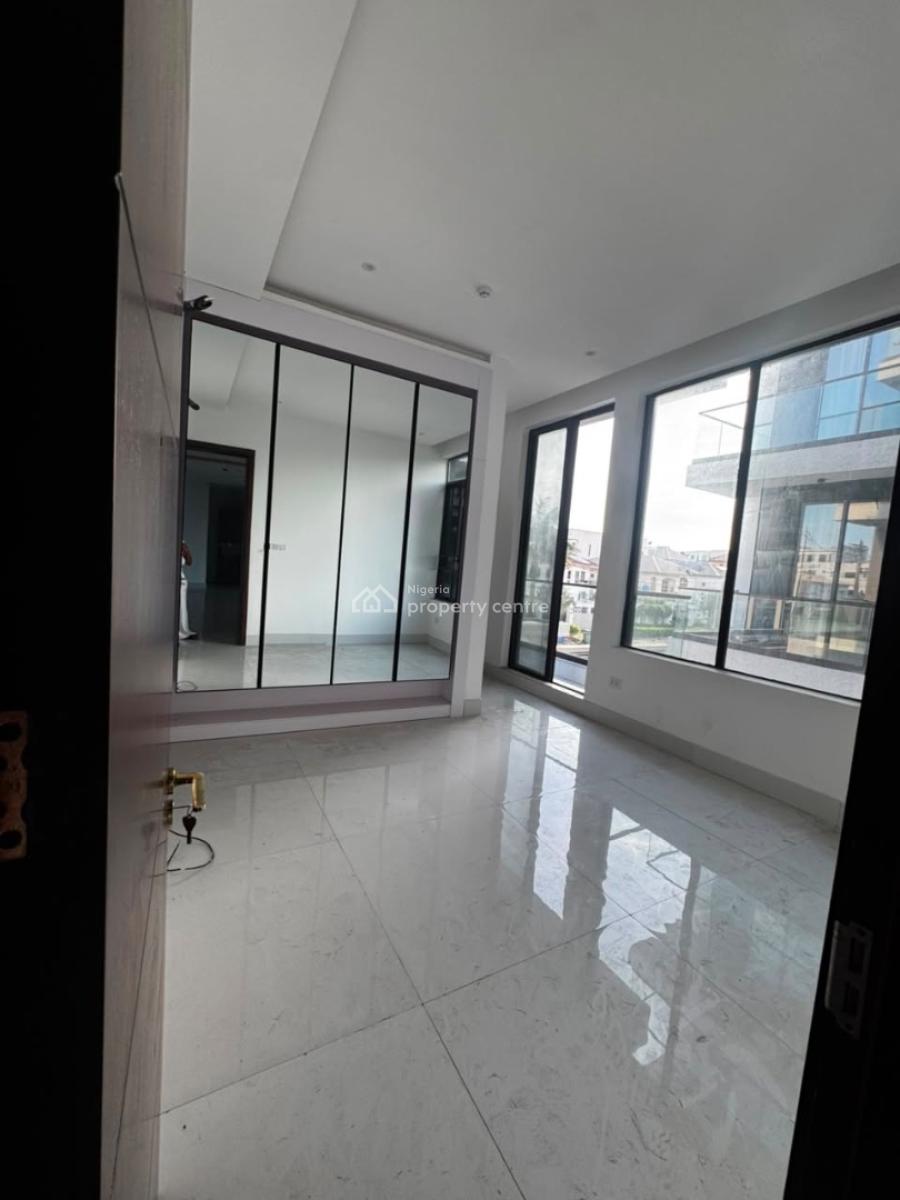 Newly Built 3 Bedroom Apartment in Lekki Phase 1, Off Admirality Way, Lekki Phase 1, Lekki, Lagos, Flat / Apartment for Rent