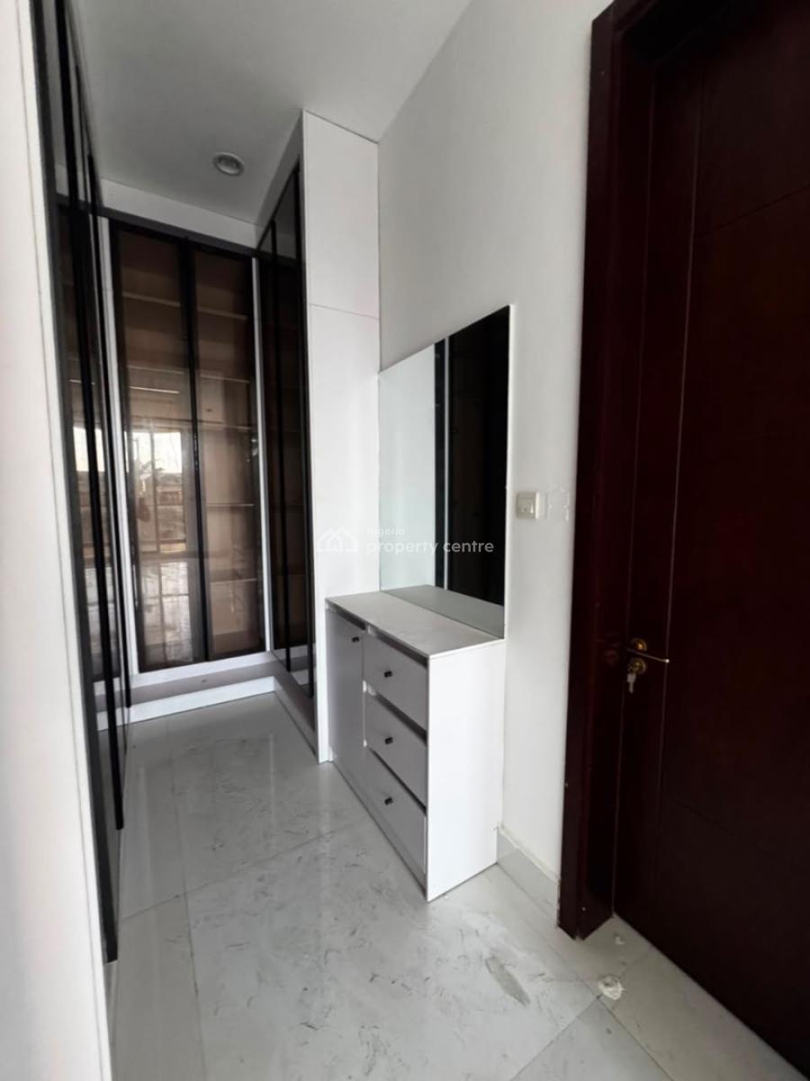 Newly Built 3 Bedroom Apartment in Lekki Phase 1, Off Admirality Way, Lekki Phase 1, Lekki, Lagos, Flat / Apartment for Rent
