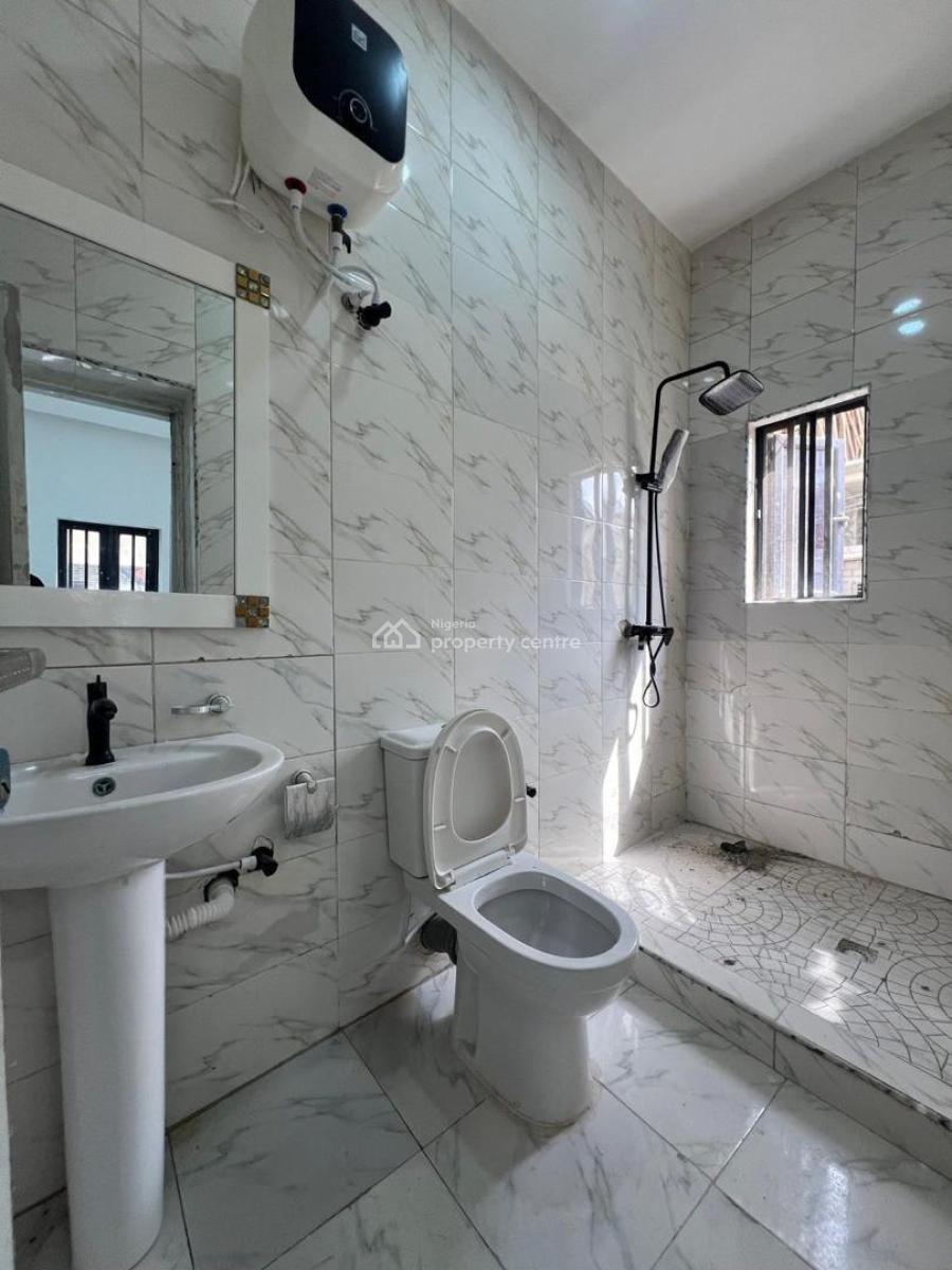 Serviced Spacious 2 Bedroom Apartment with Double Balconies, Upstairs, Salem, Ikate, Lekki, Lagos, Flat / Apartment for Rent