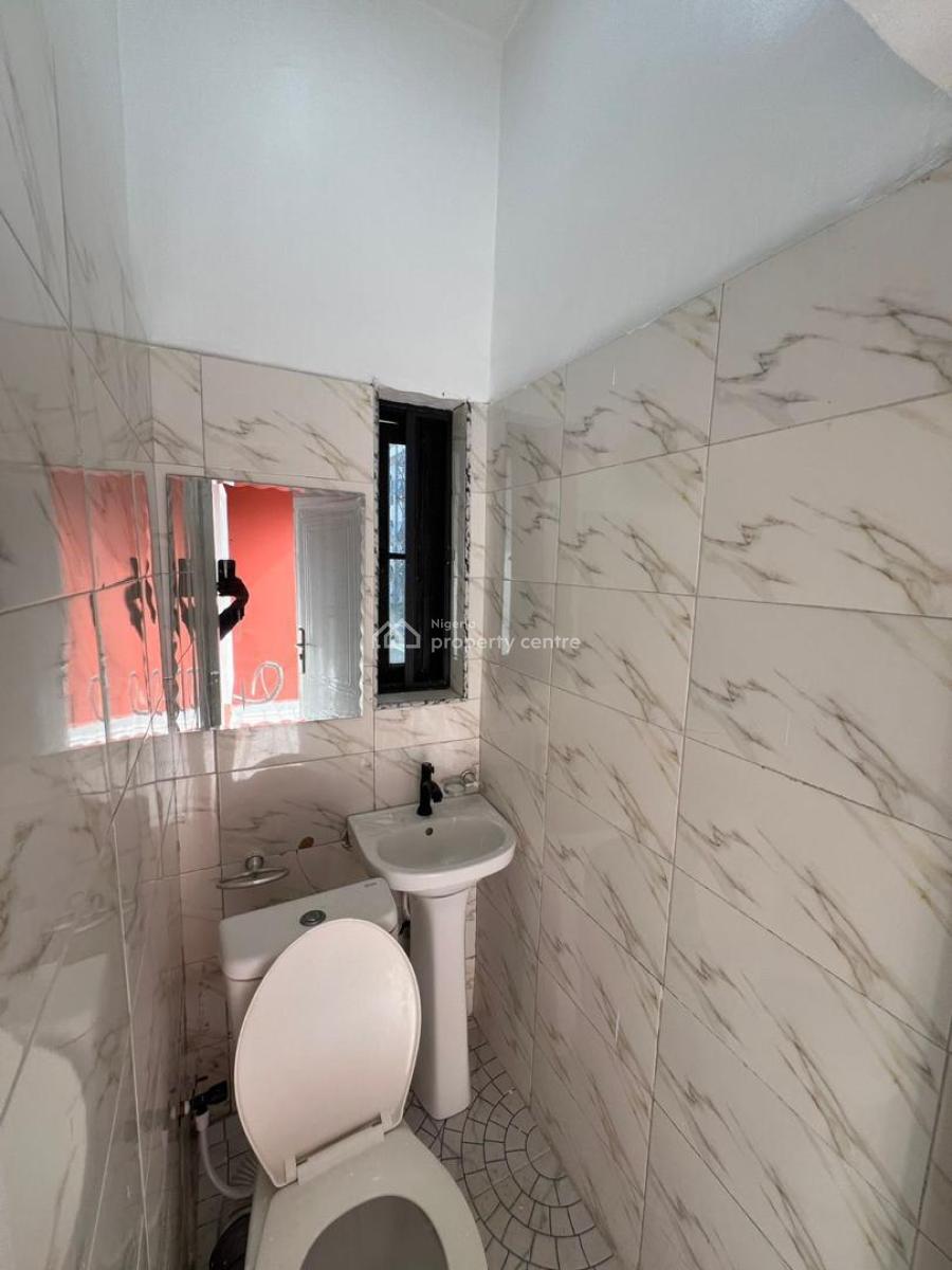 Serviced Spacious 2 Bedroom Apartment with Double Balconies, Upstairs, Salem, Ikate, Lekki, Lagos, Flat / Apartment for Rent