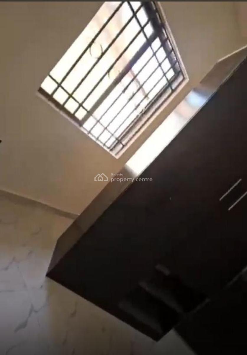 Video Available of a 2 Bedroom Flat, Vgc, Lekki, Lagos, Flat / Apartment for Rent
