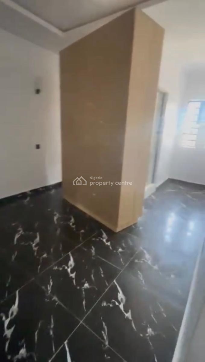 Executive Standard Decent 2bedroom Flat, Akoka, Yaba, Lagos, Flat / Apartment for Rent