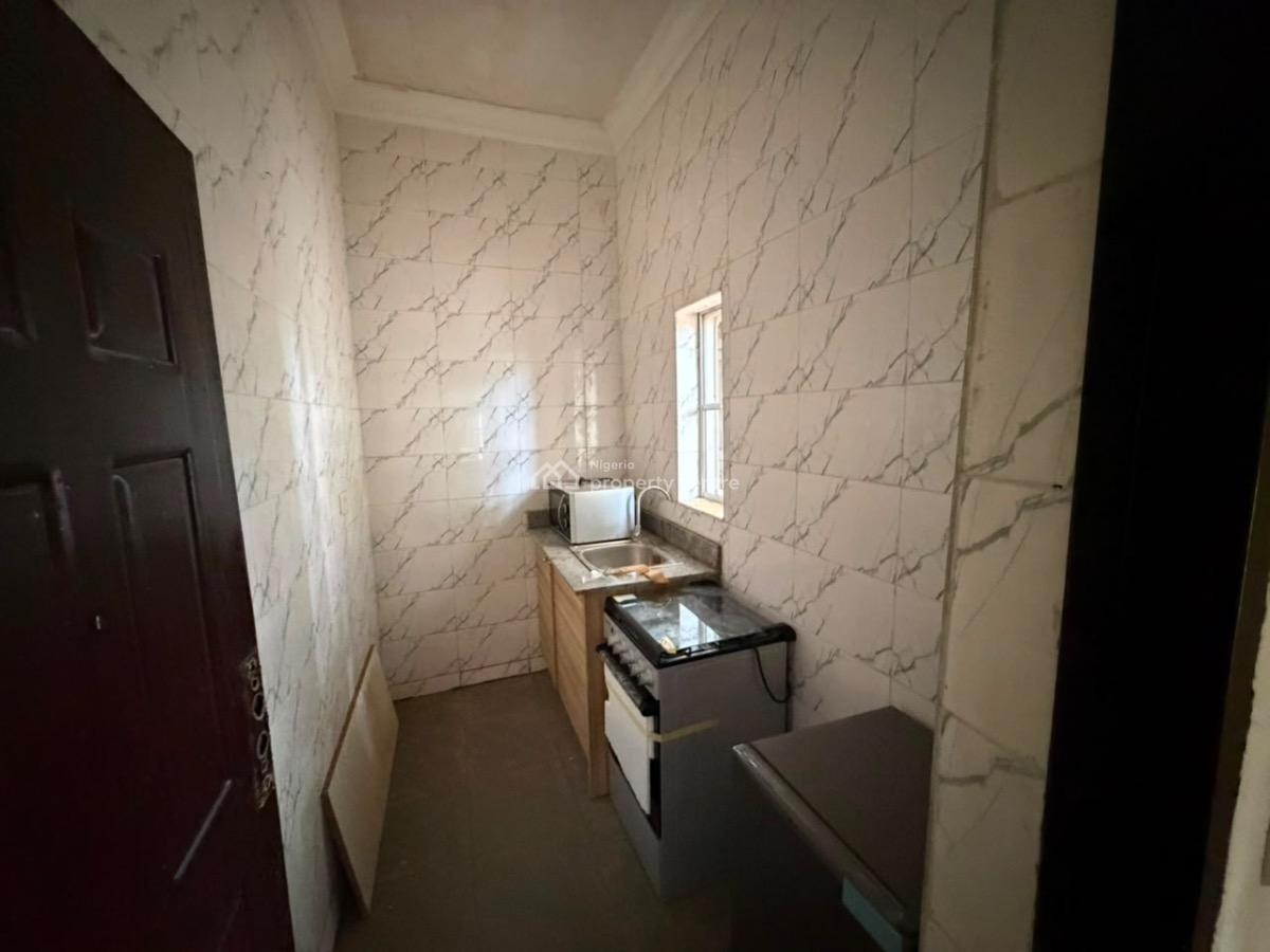 Spacious 1 Bedroom, Wuse, Zone 1, Wuse, Abuja, Mini Flat (room and Parlour) for Rent