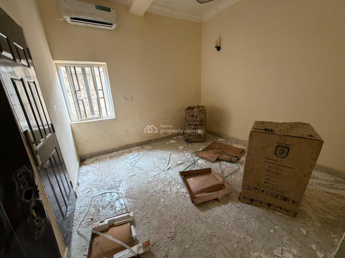 Spacious 1 Bedroom, Wuse, Zone 1, Wuse, Abuja, Mini Flat (room and Parlour) for Rent