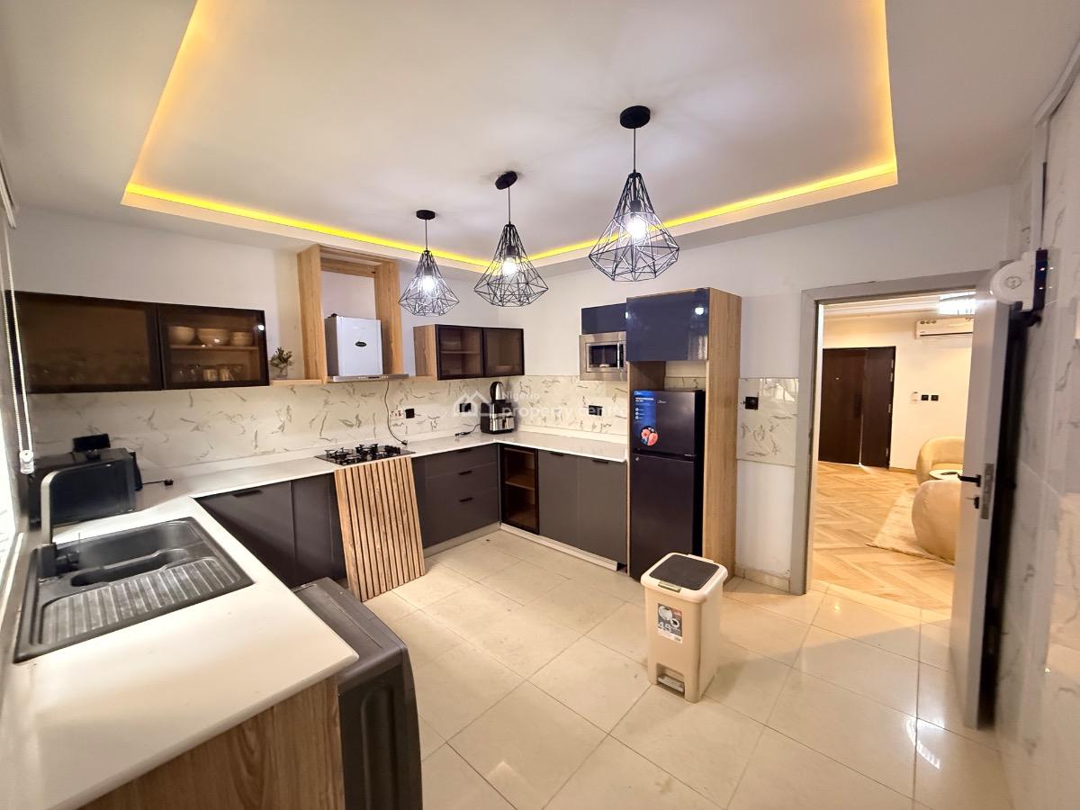 Fully Furnished and Serviced 2 Bedroom Apartment with 247 Power/pool, Lekki Phase 1, Lekki, Lagos, House for Rent