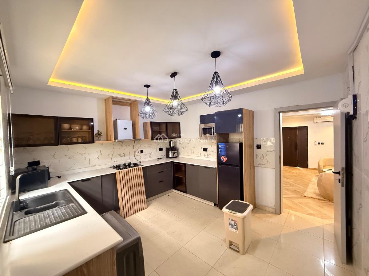 Fully Furnished and Serviced 2 Bedroom Apartment with 247 Power/pool, Lekki Phase 1, Lekki, Lagos, House for Rent