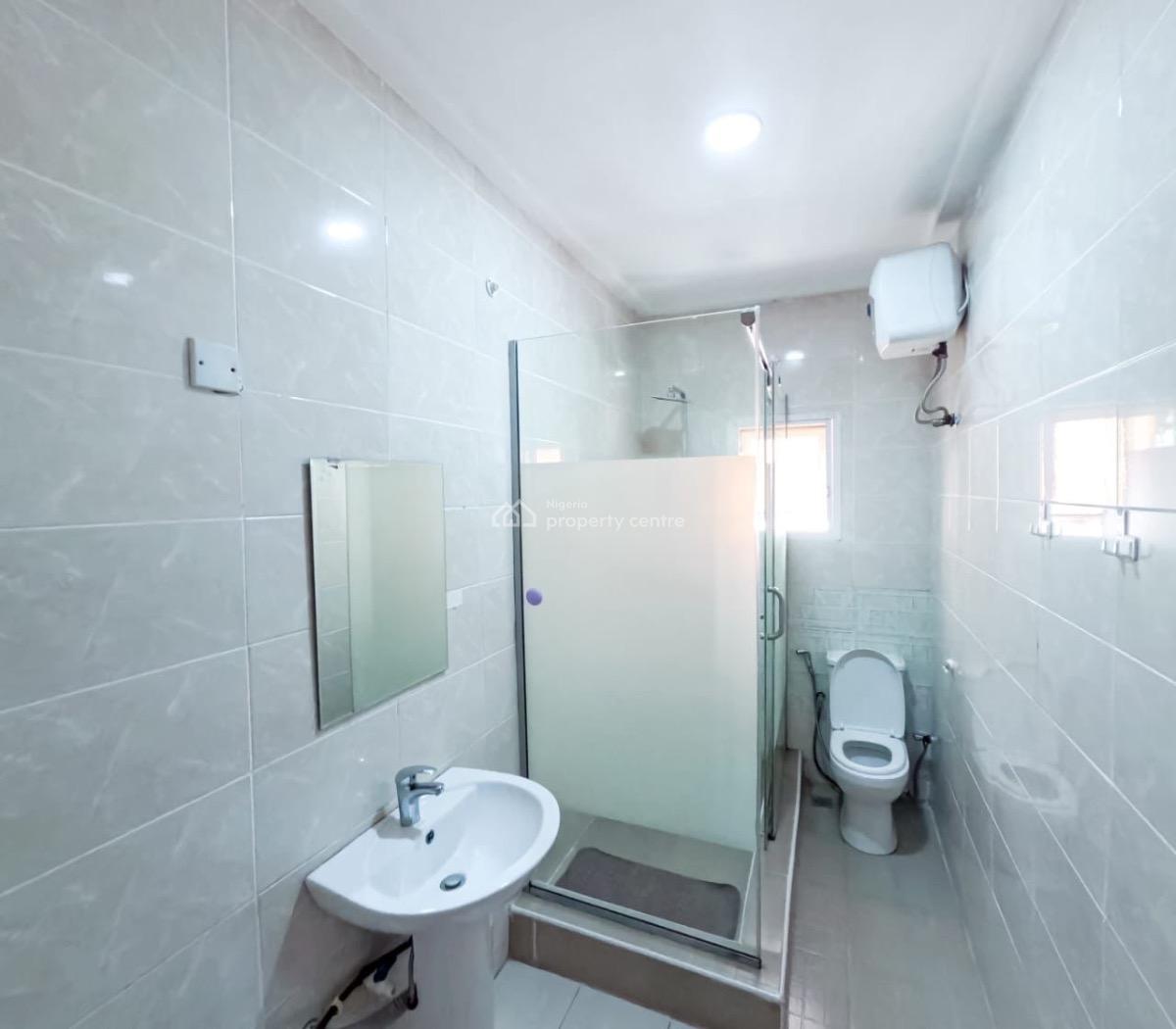 Elegant 2-bedroom Apartment on Offer, Apo, Abuja, Flat / Apartment for Sale