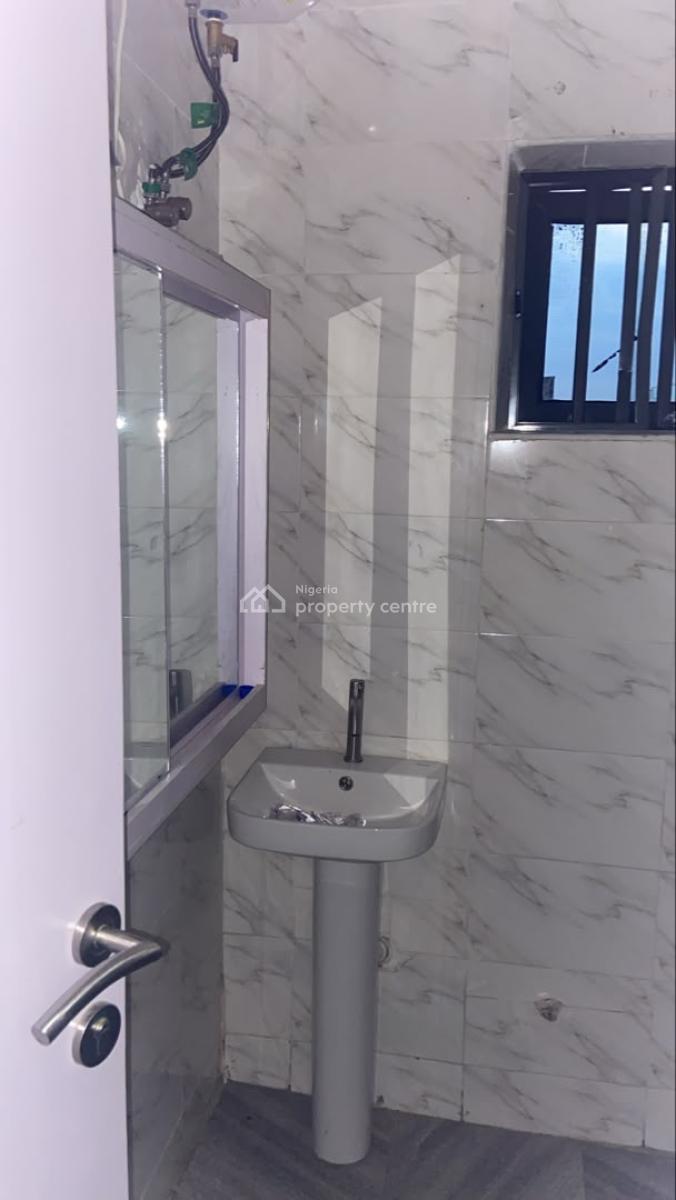 a 4 Bedroom Semi Detached+ Bq in an Estate, De Castle Estate, Lekki, Lagos, Semi-detached Duplex for Rent