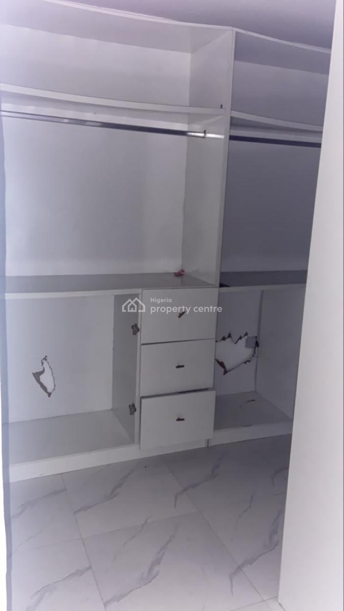 a 4 Bedroom Semi Detached+ Bq in an Estate, De Castle Estate, Lekki, Lagos, Semi-detached Duplex for Rent