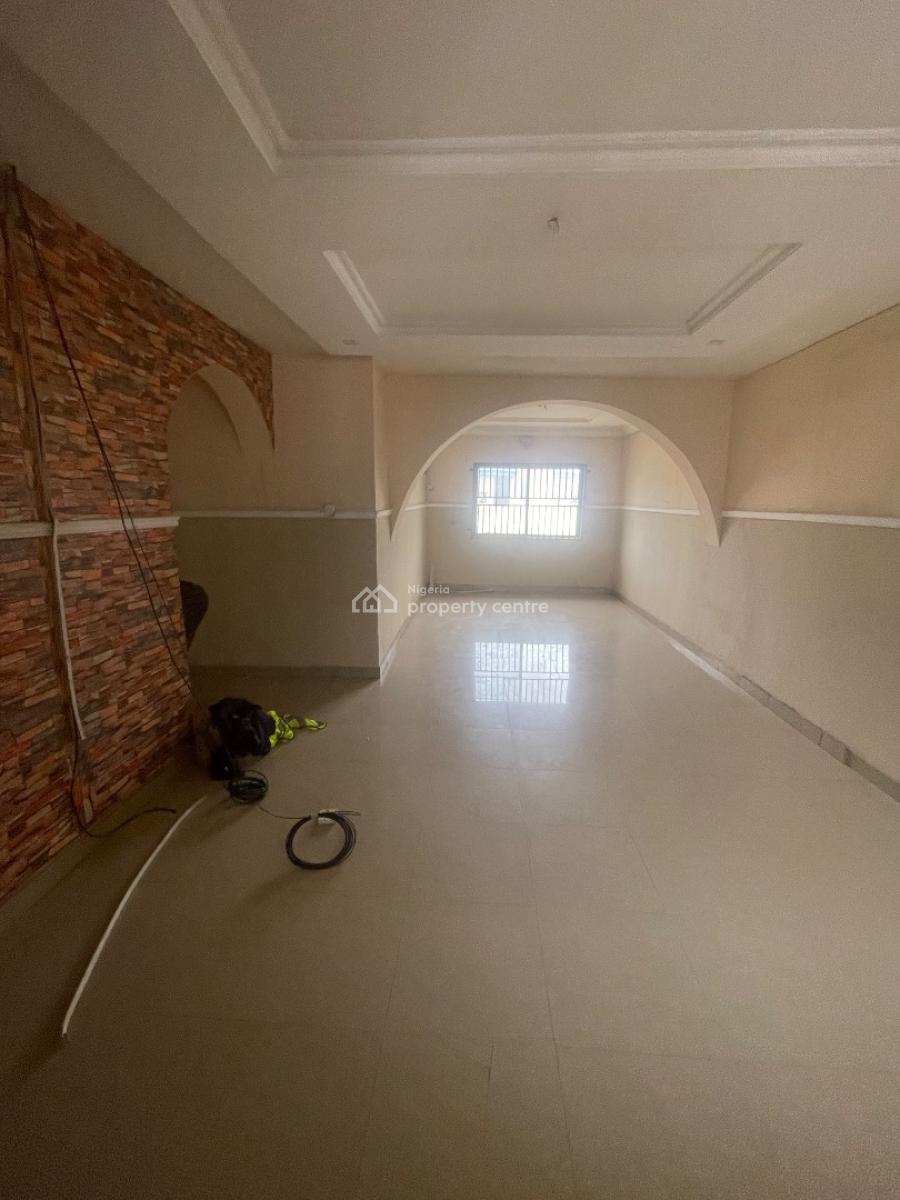 Spacious 3 Bedroom Apartment, Medina Estate, Gbagada, Lagos, Flat / Apartment for Rent