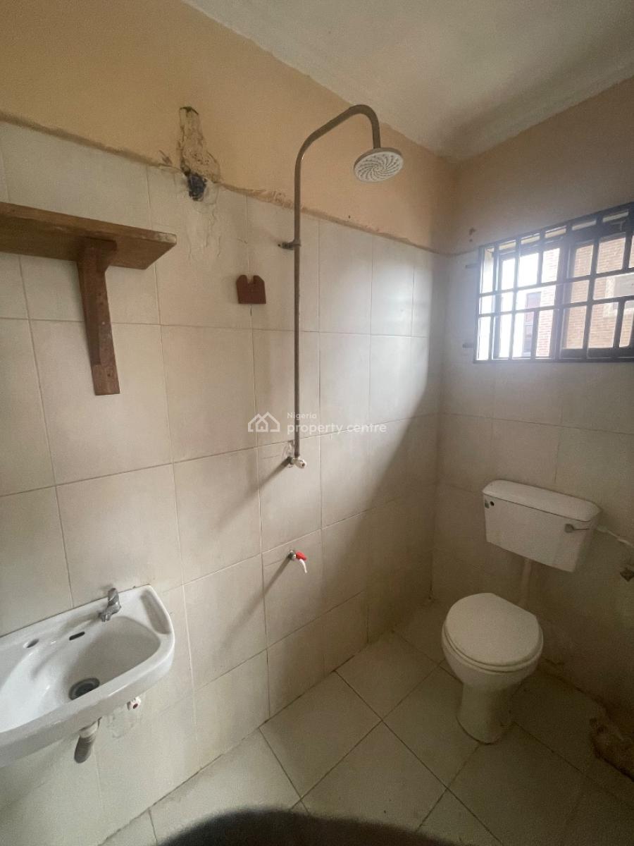 Spacious 3 Bedroom Apartment, Medina Estate, Gbagada, Lagos, Flat / Apartment for Rent