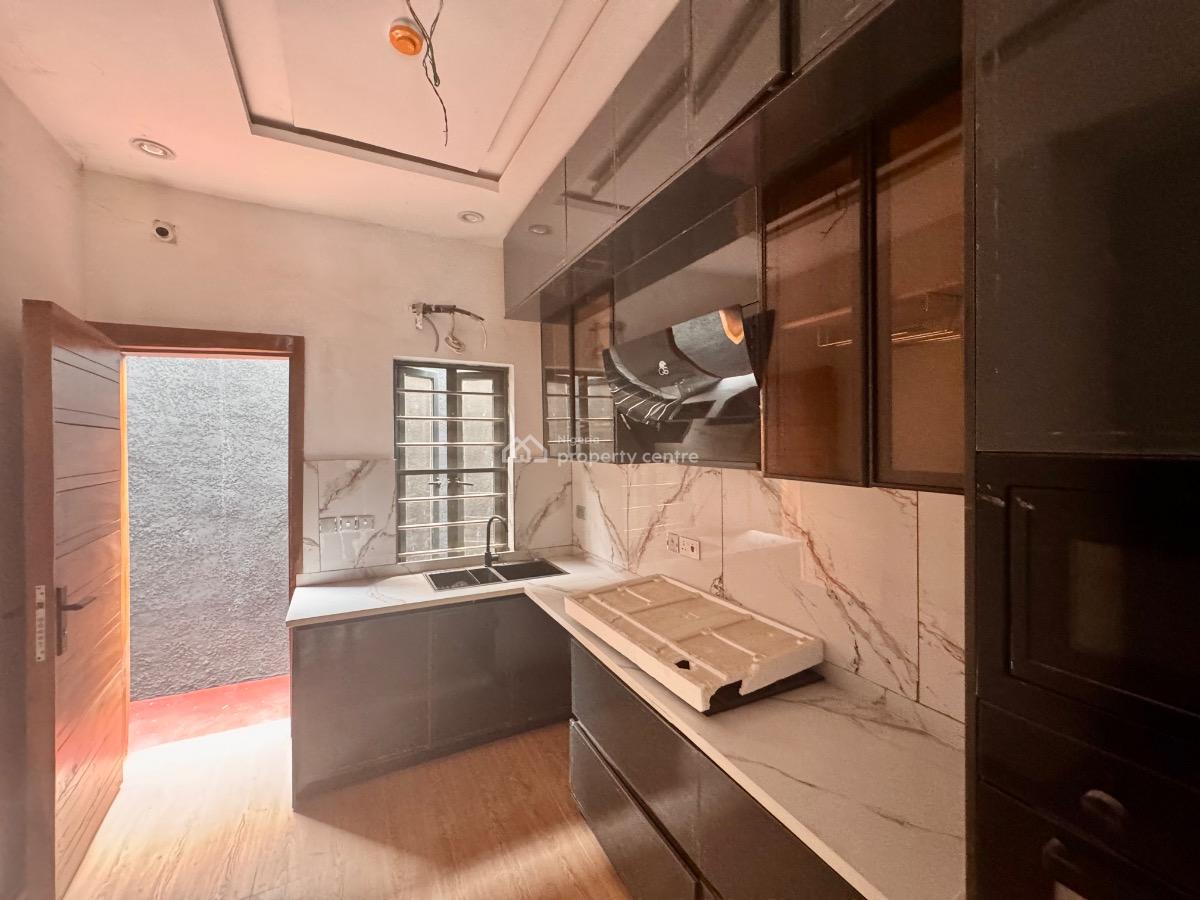 Modern 4-bedroom Duplex with Bq in a Call to Access Estate in Maryland, Modern 4-bedroom Duplex with Bq in a Call to Access Estate in Maryland, Maryland, Lagos, Terraced Duplex for Sale