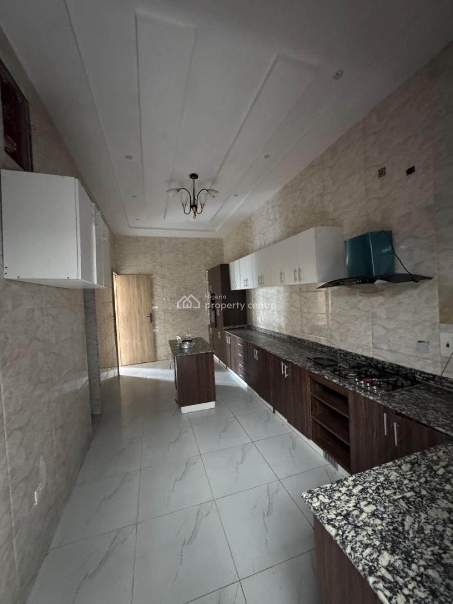 4 𝐁𝐄𝐃𝐑𝐎𝐎𝐌 𝐒𝐄𝐌𝐈 𝐃𝐄𝐓𝐀𝐂𝐇𝐄𝐃 𝐃𝐔𝐏𝐋𝐄𝐗, Orchid, Lekki, Lekki Phase 2, Lekki, Lagos, Semi-detached Duplex for Rent