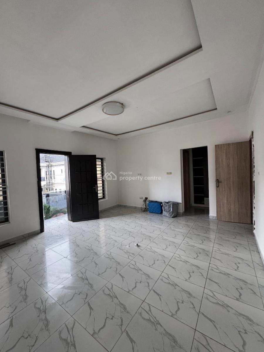 4 𝐁𝐄𝐃𝐑𝐎𝐎𝐌 𝐒𝐄𝐌𝐈 𝐃𝐄𝐓𝐀𝐂𝐇𝐄𝐃 𝐃𝐔𝐏𝐋𝐄𝐗, Orchid, Lekki, Lekki Phase 2, Lekki, Lagos, Semi-detached Duplex for Rent