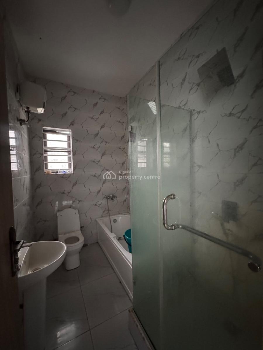 4 𝐁𝐄𝐃𝐑𝐎𝐎𝐌 𝐒𝐄𝐌𝐈 𝐃𝐄𝐓𝐀𝐂𝐇𝐄𝐃 𝐃𝐔𝐏𝐋𝐄𝐗, Orchid, Lekki, Lekki Phase 2, Lekki, Lagos, Semi-detached Duplex for Rent