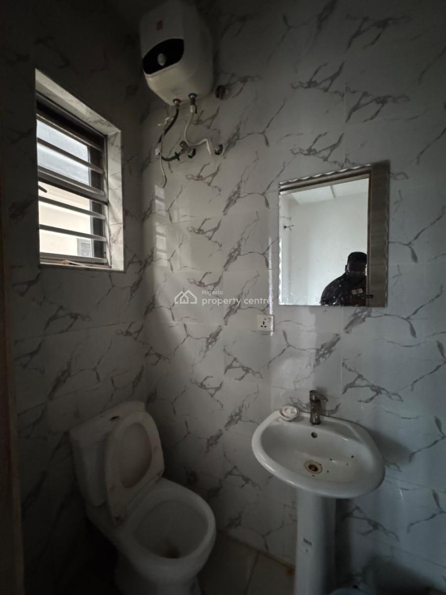 4 𝐁𝐄𝐃𝐑𝐎𝐎𝐌 𝐒𝐄𝐌𝐈 𝐃𝐄𝐓𝐀𝐂𝐇𝐄𝐃 𝐃𝐔𝐏𝐋𝐄𝐗, Orchid, Lekki, Lekki Phase 2, Lekki, Lagos, Semi-detached Duplex for Rent