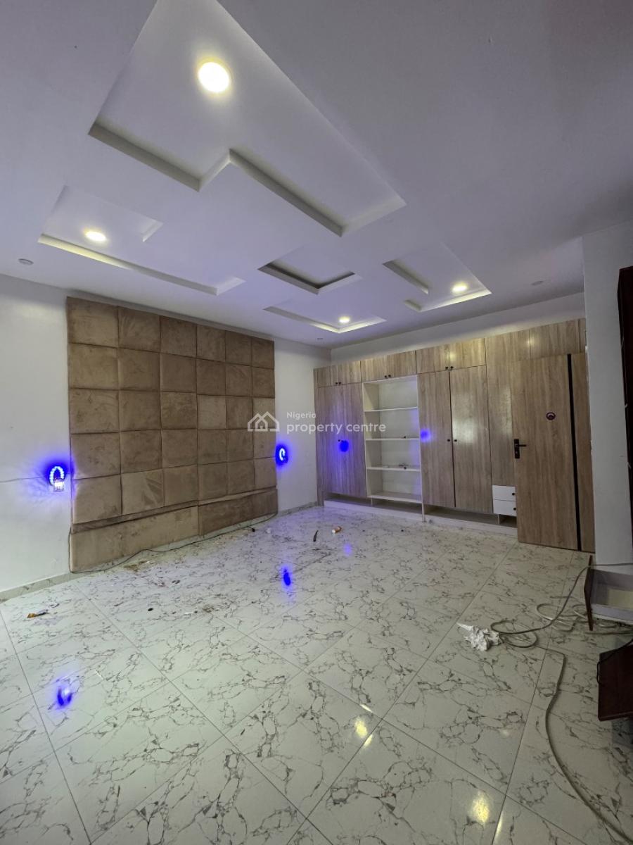 𝐌𝐀𝐈𝐍𝐓𝐀𝐈𝐍𝐄𝐃 4 𝐁𝐄𝐃𝐑𝐎𝐎𝐌 𝐓𝐄𝐑𝐑𝐀𝐂𝐄 𝐃𝐔𝐏𝐋𝐄𝐗, Orchid, Lekki, Lekki Phase 2, Lekki, Lagos, Terraced Duplex for Rent